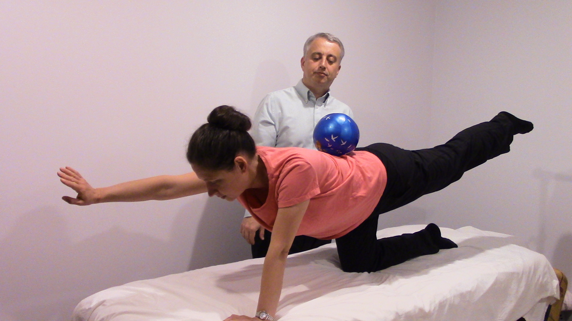 Patient recevant de la physiothérapie professionnelle à domicile