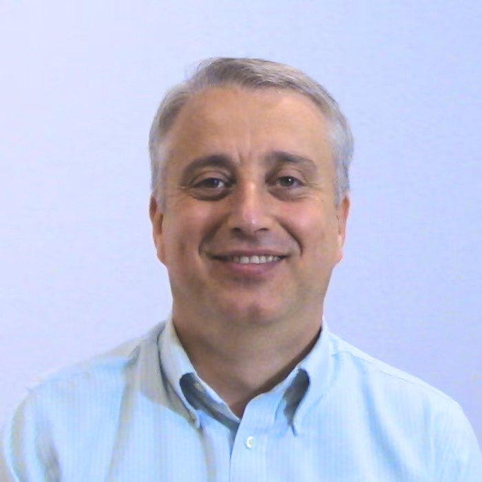 Vitaliy Korovyanskiy, physiothérapeute diplômé de l'Université McGill, spécialiste en physiothérapie à domicile à Châteauguay